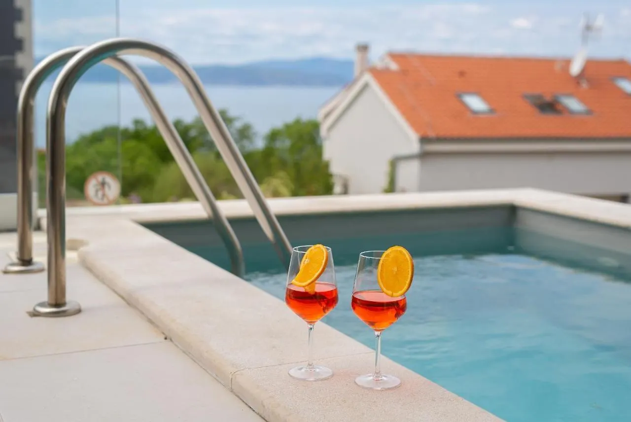 Villa Solis Lacus Modern Apartment - Private Heated Pool - Smart Tv Sky X - Free Parking Njivice