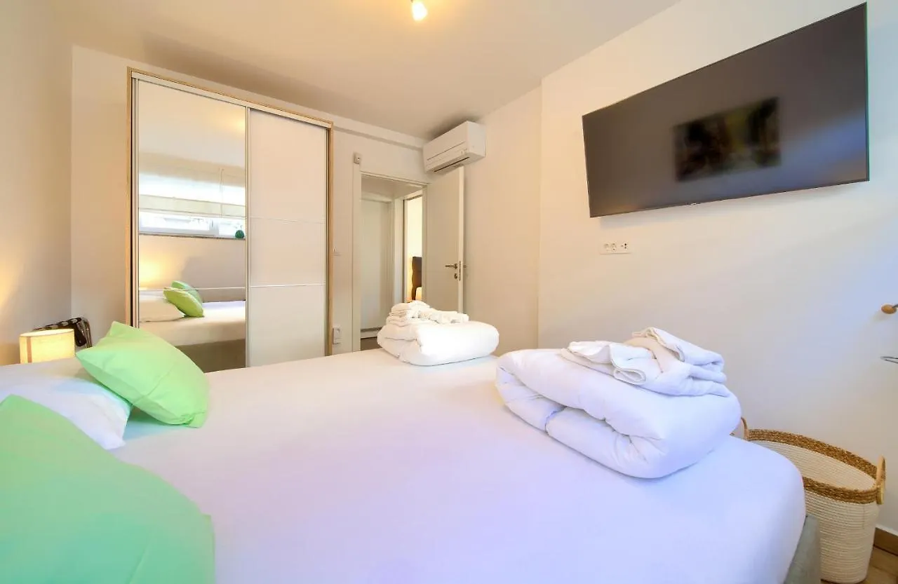 Villa Solis Lacus Modern Apartment - Private Heated Pool - Smart Tv Sky X - Free Parking Njivice