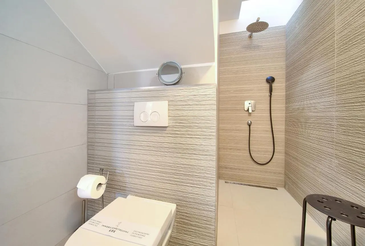 Villa Solis Lacus Modern Apartment - Private Heated Pool - Smart Tv Sky X - Free Parking Нивице
