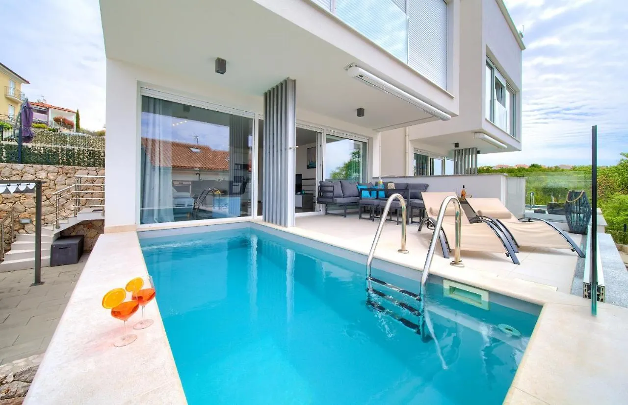 Villa Solis Lacus Modern Apartment - Private Heated Pool - Smart Tv Sky X - Free Parking Njivice