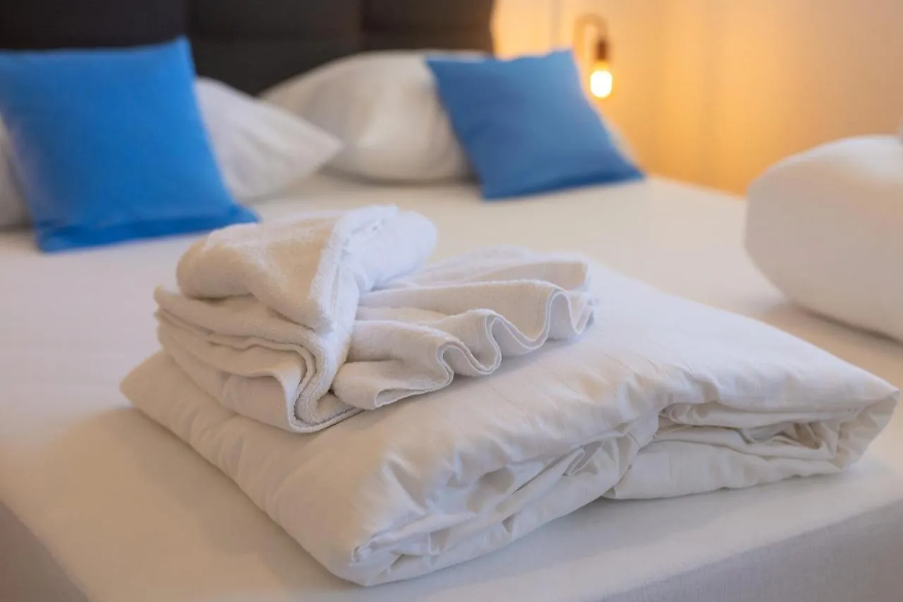 Villa Solis Lacus Modern Apartment - Private Heated Pool - Smart Tv Sky X - Free Parking Njivice